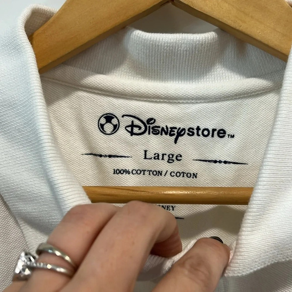 🧡💙 Disney white collared  shirt size large - Picture 5 of 7